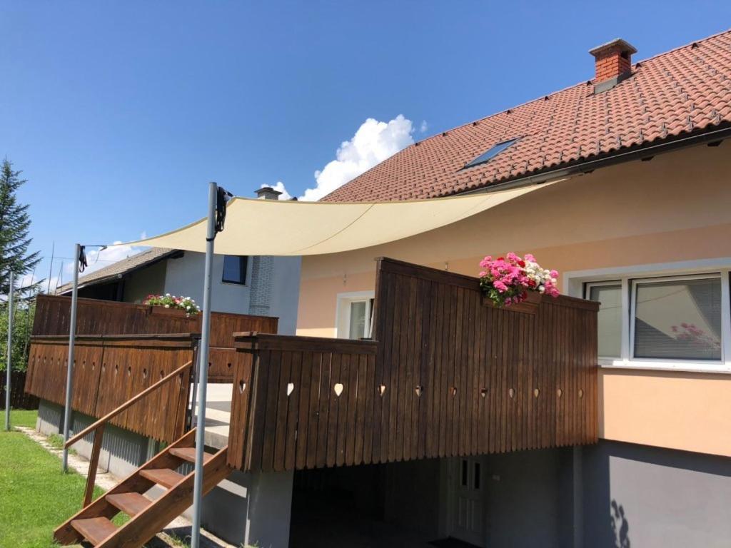 Apartma Kreda Mojstrana Eksteriør bilde